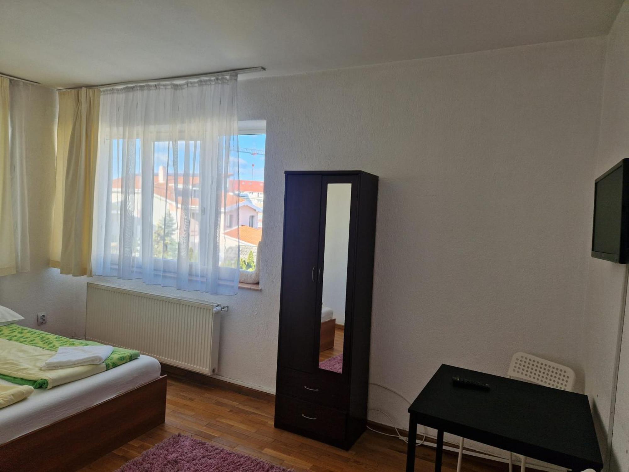 Bigcitty Rooms Cluj-Napoca Esterno foto