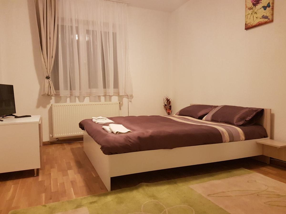 Bigcitty Rooms Cluj-Napoca Esterno foto